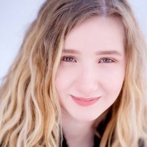 Meet your Posher, Rayne